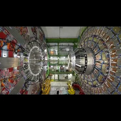 علماء يبحثون عن "أكوان موازية"