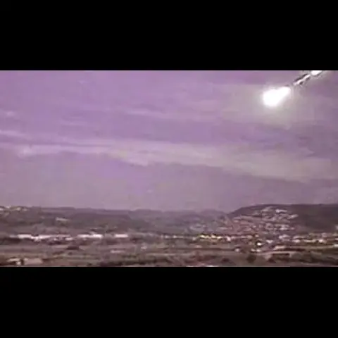 جسم مشتعل مجهول في سماء برشلونه