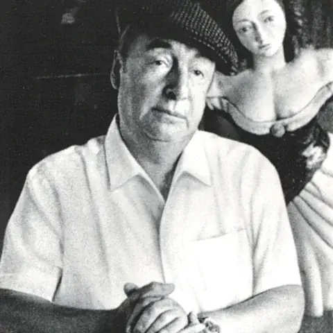 الشاعر بابلو نيرودا