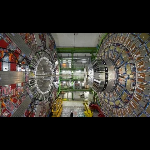 علماء يبحثون عن "أكوان موازية"