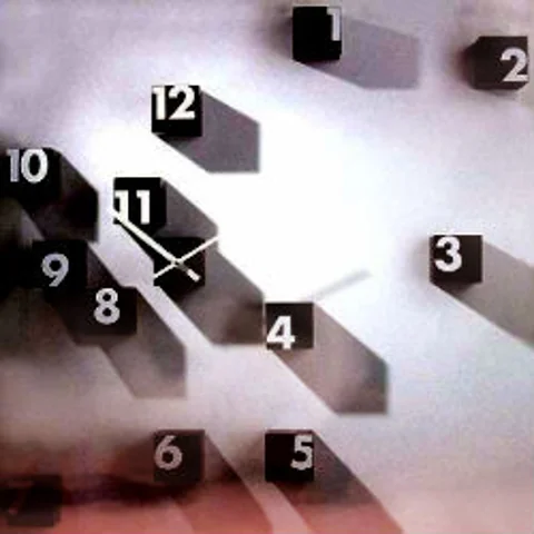 ساعات "مسكونة"