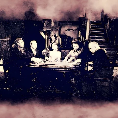 جلسة استحضار الأرواح Seance