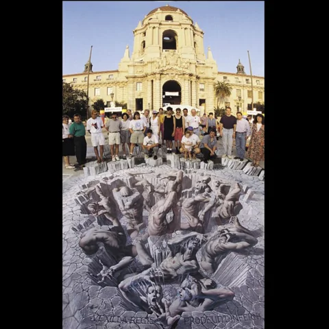 المعذبون في الحفرة