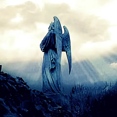 الملائكة في المعتقدات الدينية الإسلامية - المسيحية - اليهودية