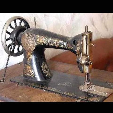 إشاعات عن وجود زئبق أحمر في ماكينات خياطة