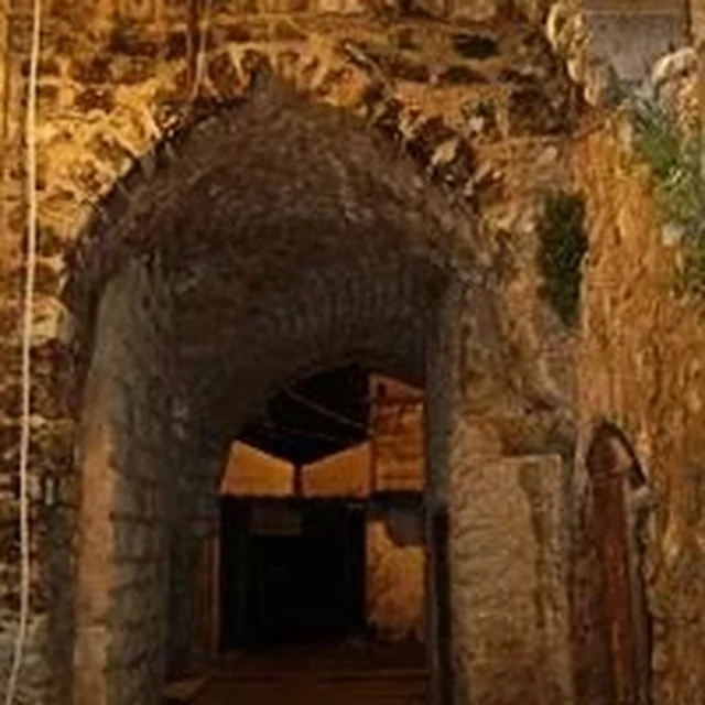 الساباط في مدينة صور