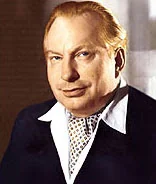 إل رون هوبارد مؤسس كنيسة السينتولوجيا